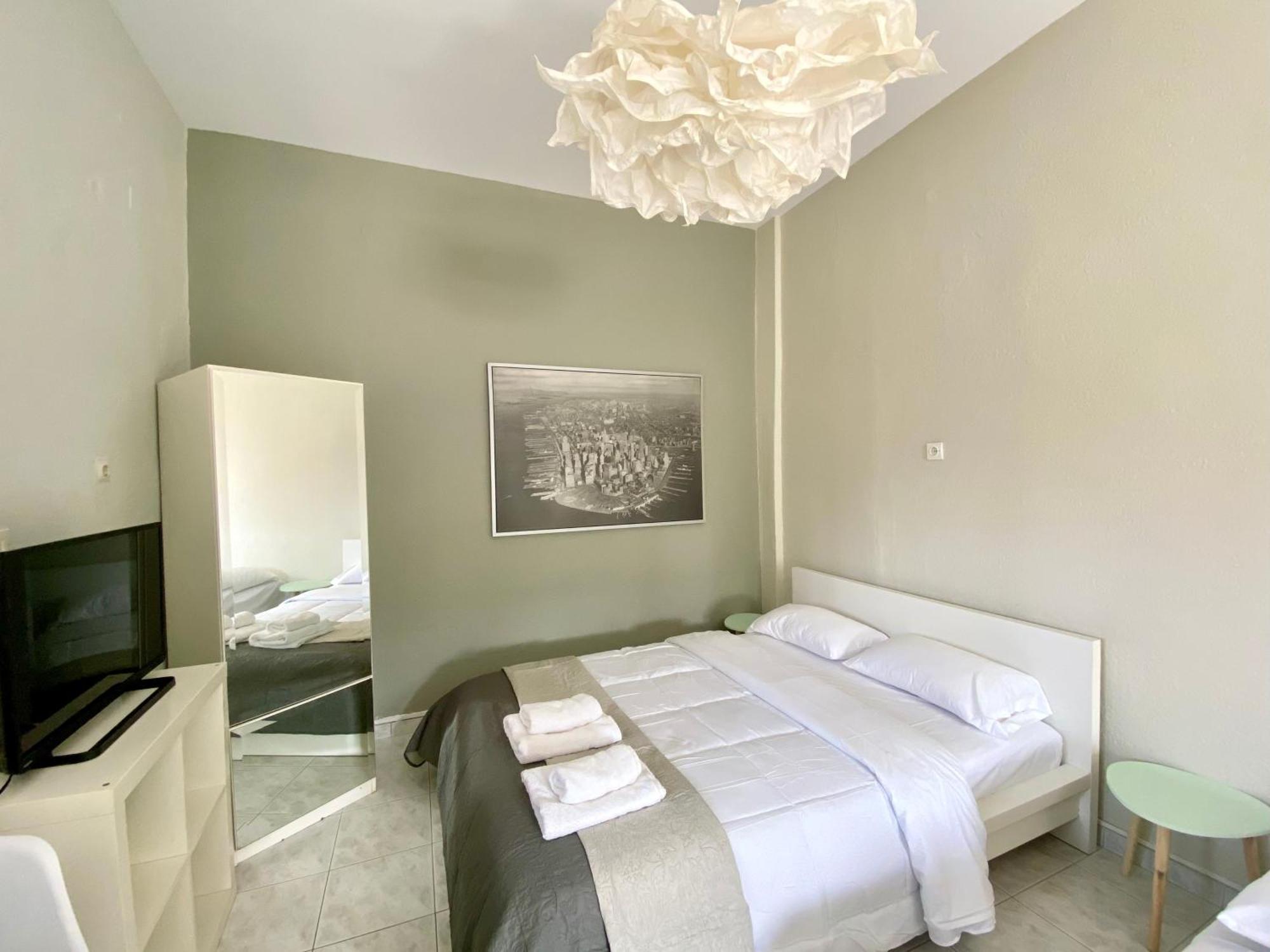 Venice Studios & Apartments 斯塔夫罗斯 外观 照片